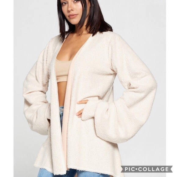 SAlE!! Blush & Ivory Open Cardi - Picture 1 of 7